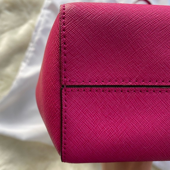 Michael Kors Hot Pink Tote Bag - Picture 5 of 11